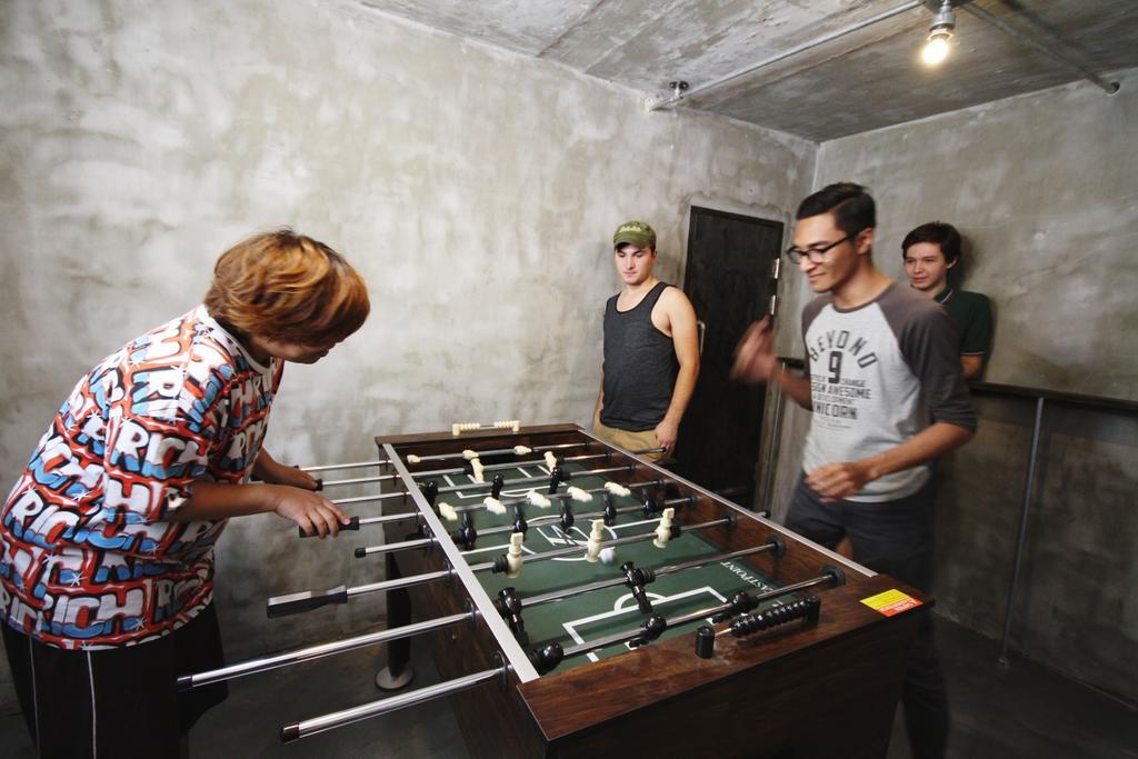 Time Travelers Party Hostel In Hongdae Seul Zewnętrze zdjęcie