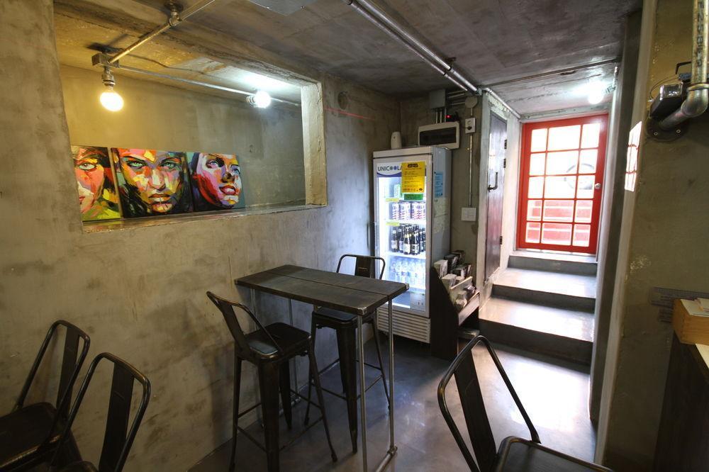 Time Travelers Party Hostel In Hongdae Seul Zewnętrze zdjęcie