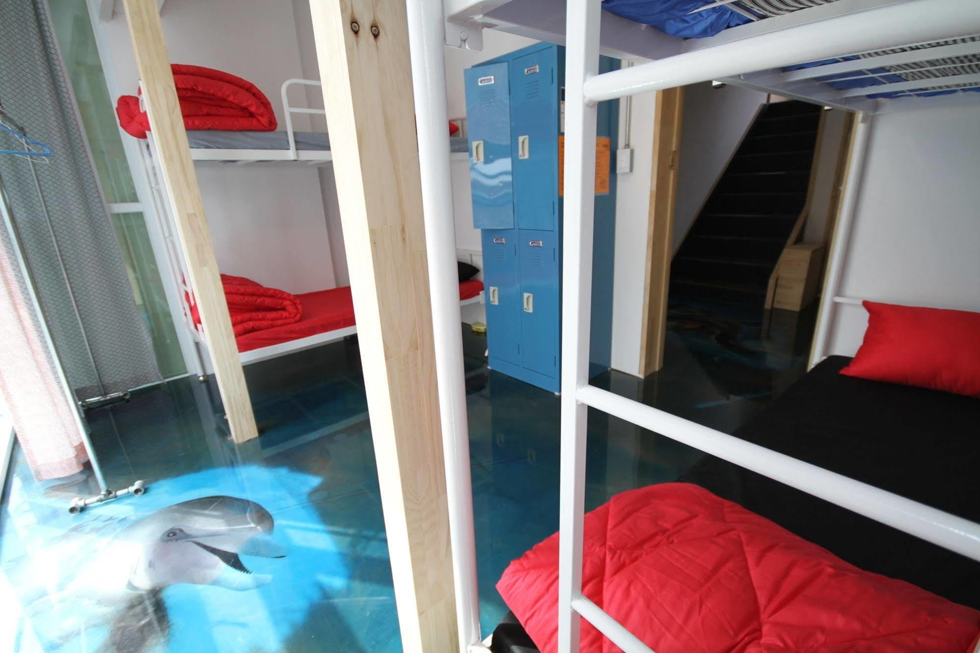 Time Travelers Party Hostel In Hongdae Seul Zewnętrze zdjęcie